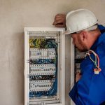 podstawowe narzędzia elektryka